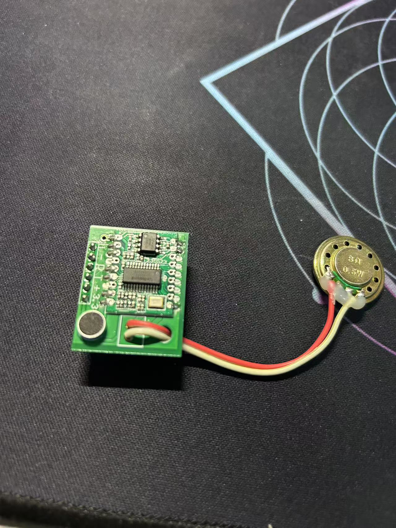 模块与喇叭连接